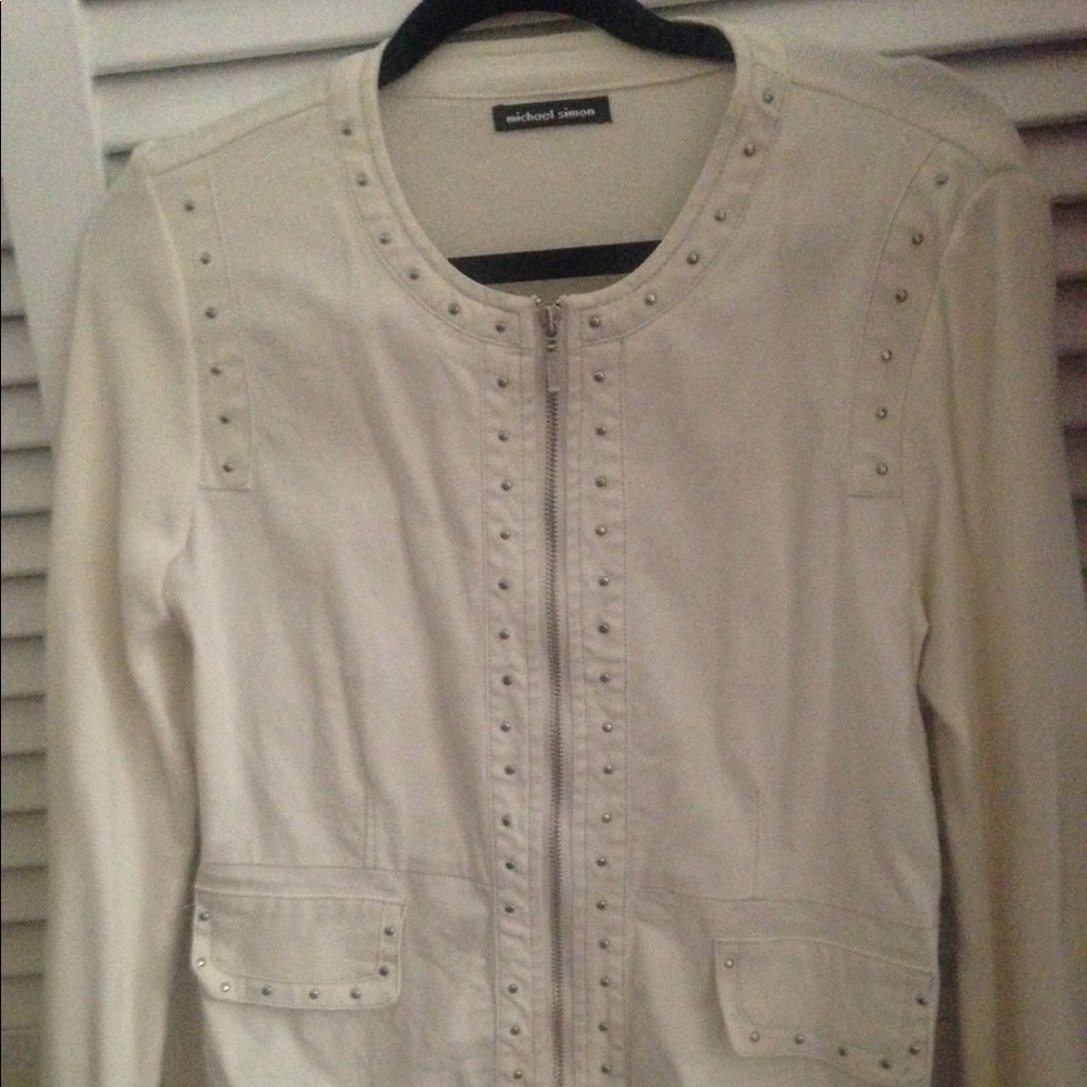 Cream sweater/jacket